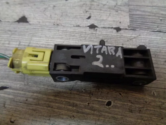 Suzuki Grand Vitara II Capteur D'Airbag 38930-65J30 (2)
