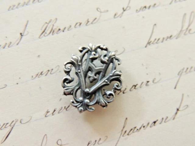 Broche Ancienne Trèfle Avec Monogramme ND - Métal Alliage Gris - Occasion Bon état