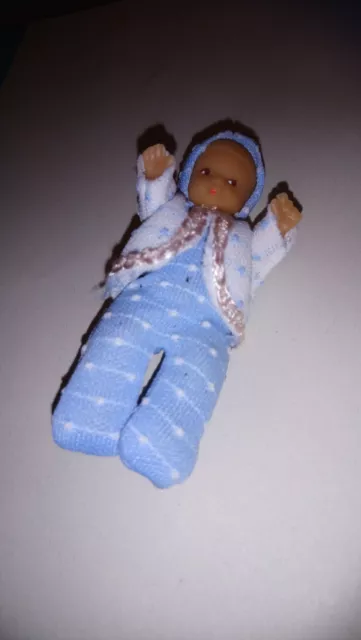 (P 170) Puppenstube ARI Puppe in Originalkleidung ca. 9 cm