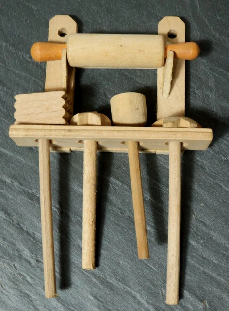 Simpatica mini pentola caldaia con coperchio 1:12 casa delle bambole in