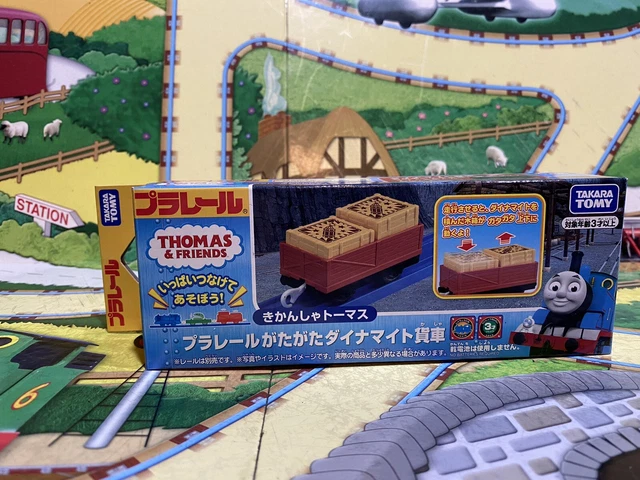 THOMAS THE TANK engine Tomy trackmaster train Rattling Dynamite Freight ...