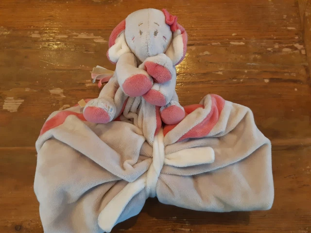 Doudou Plat Chat Rose Avec Cœur - Marque Noukie's Anna Et Pili - Pour Bébé Moins D'un An - Occasion