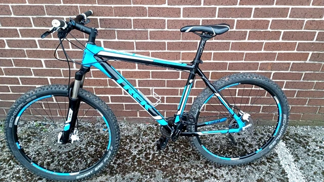 TREK 6000 SERIES Six Mountain Bike 26