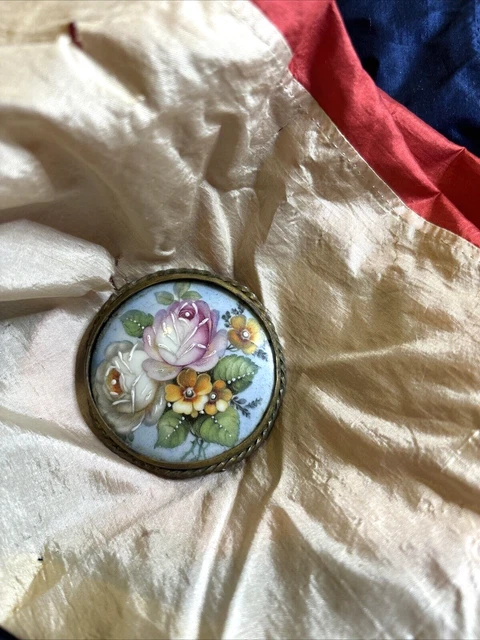 Broche Ancienne En Porcelaine De Limoges - Motif Fleurs, Vintage, Occasion