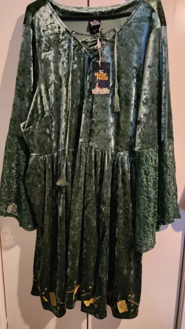 Disney Torrid Hocus Pocus Green Crushed Velvet Winifred Sanderson Dress 6 30