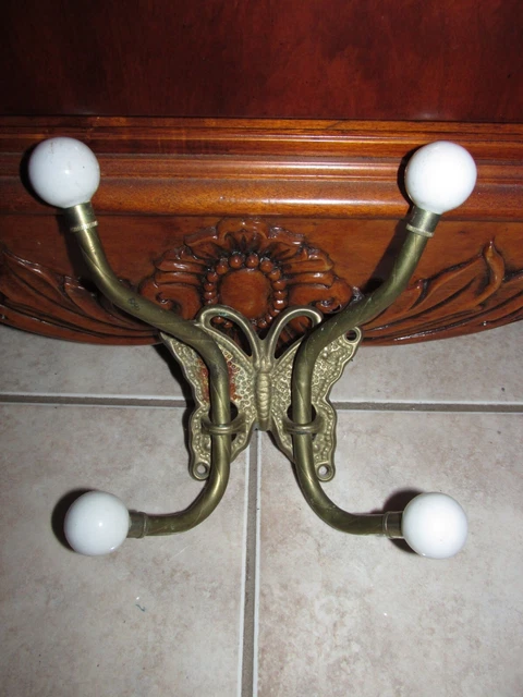 Vintage Brass Butterfly 4 Hook Porcelain Knobs Wall Mount Coat Hanger