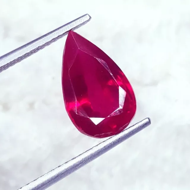 Superbe rubis naturel de Madagascar - 4,12 carats avec certificat