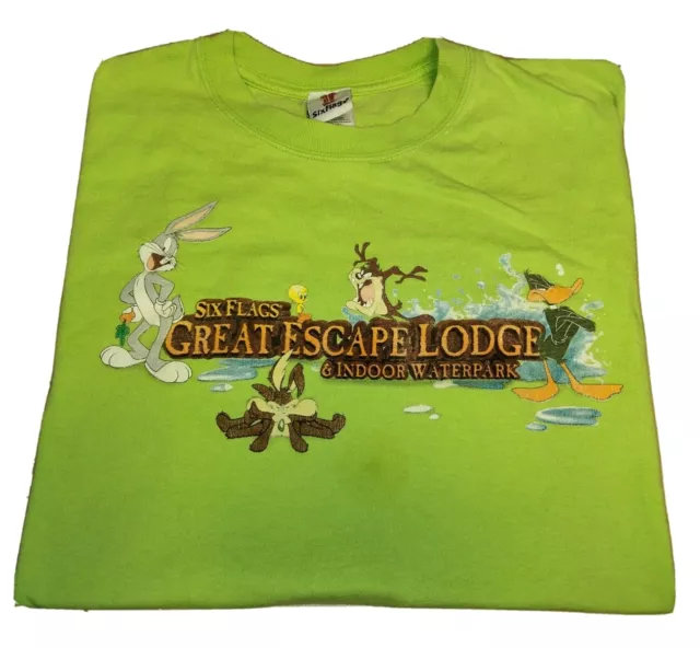 VTG Six Flags Great Escape Lodge Indoor Water Park T Shirt Large bugs Taz Daffy