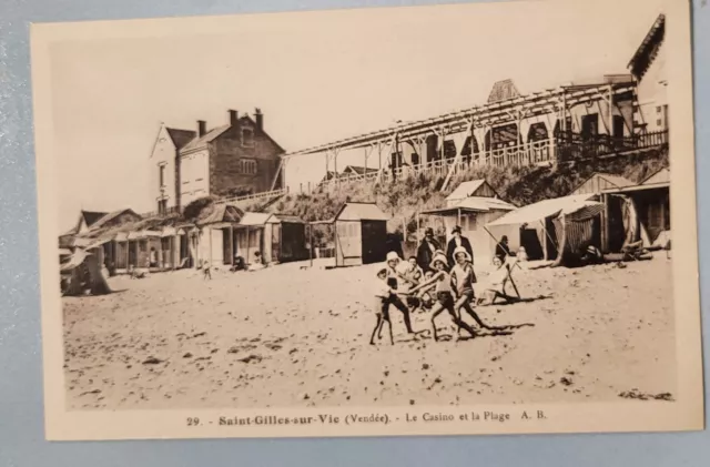 (DPT 85) St-Gilles-Croix-de-Vie - Le Casino et la plage