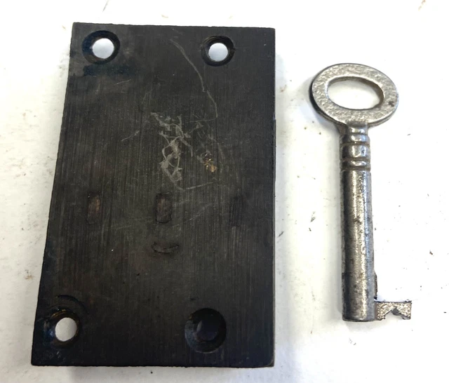 ANTIQUE GRANDFATHER / Longcase Clock Lock and Key Working 57.30