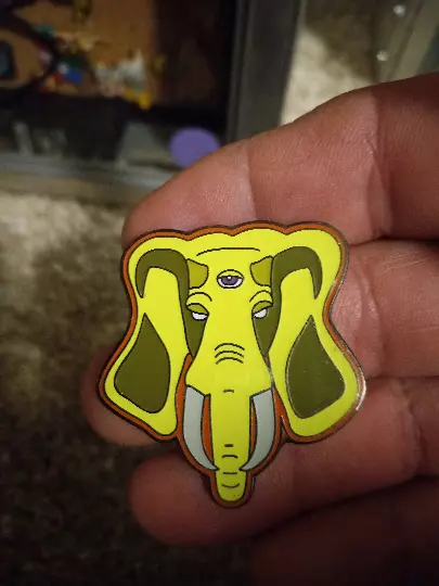 Third eye elephant enamel lapel hat pin badge