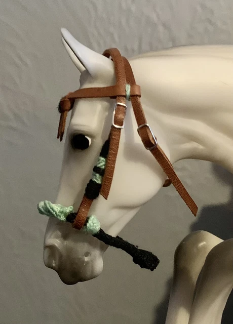 Breyer Traditional (1:9) Model Horse Tack Accessories Custom Bosal with Mecate