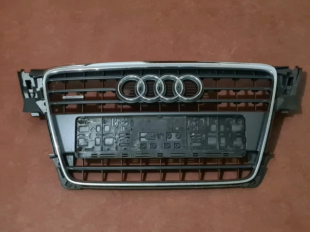 Audi A4 B8 Khlergrill