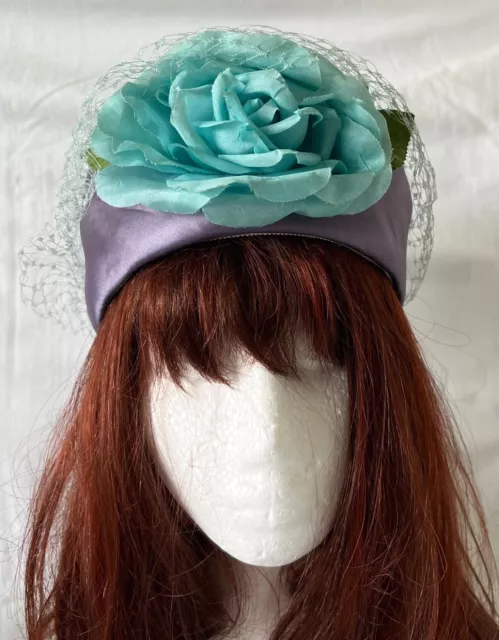 1950s 1960s Vintage Silky Mauve Blue Netting Pillbox Halo Hat Ladies 21.2" 54cm 2