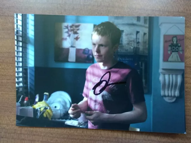 CLAY MILNER RUSSELL*Bobby Beale* EASTENDERS HAND SIGNED AUTOGRAPH FAN CAST PHOTO