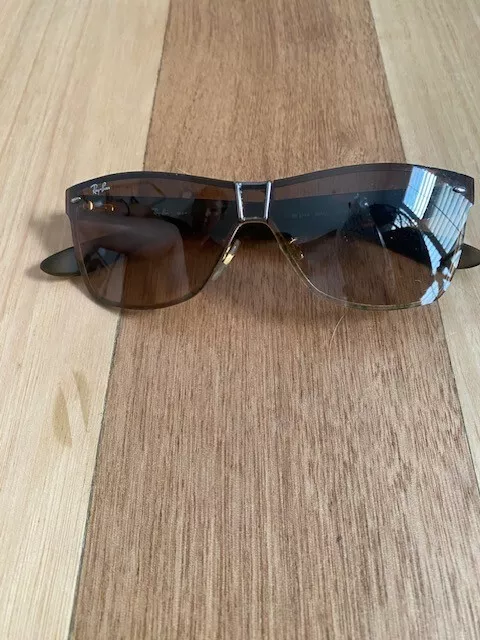 Ray-Ban Frameless Wayfarer Sunglasses - No case