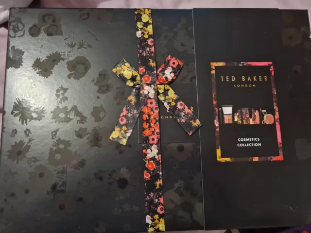 Juego de regalo de maquillaje de Navidad de la colección de cosméticos Ted Baker ¡por valor de £48!¡!