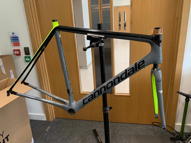 Cadre Vélo Route Carbone Cannondale SuperSix EVO 56 Cm - 2024 - Noir Fumé - 2109g - Disques