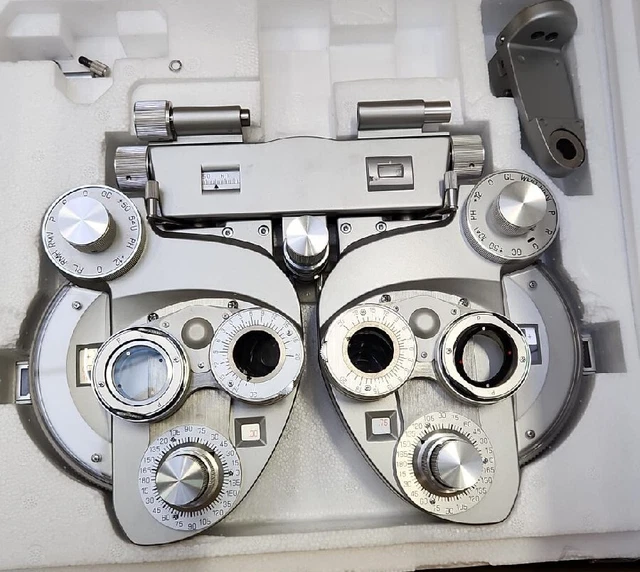 Manual Refractor Phoropter INAMI L-7040