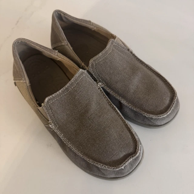 新品未使用 アンダーアーマー UAベロシティ エリート2 23.5cm Calzado de niño, Niños, Ropa infantil, calzado, comp., Ropa