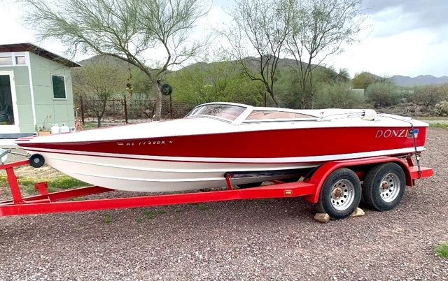1989 Donzi Classic 18