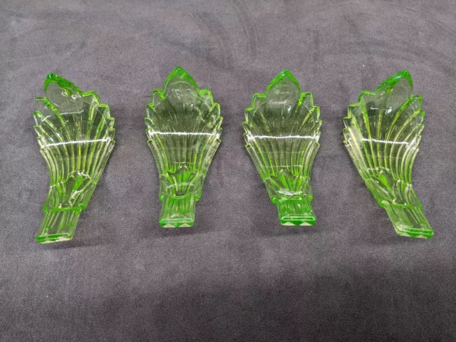 Art Deco Depression Glass Curtain Tie Backs 4 PC Green Leaf Feather Design