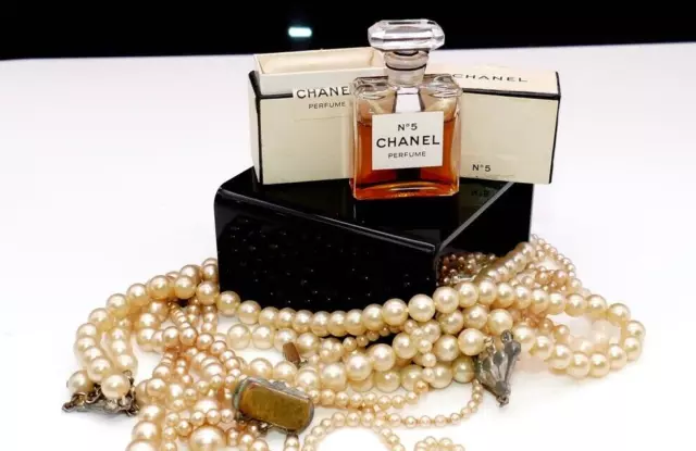 Vintage Chanel No.5 Pure Parfume Sealed in Inner Box 1/4 fl. oz 7.5 Ml