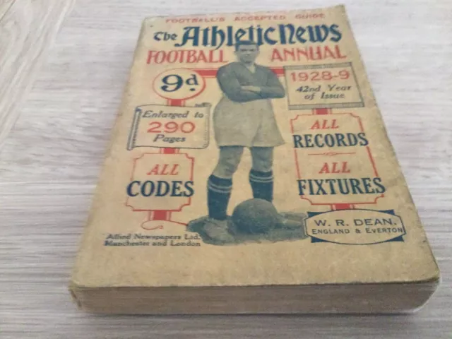 H17 THE ATHLETIC NEWS FOOTBALL ANNUAL  1928-29 Rangers Team Photo