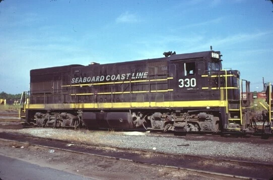 Scl 330 U18B Charleston Sc (Seaboard Coast Line) Original Slide 10-23-77 T9-13
