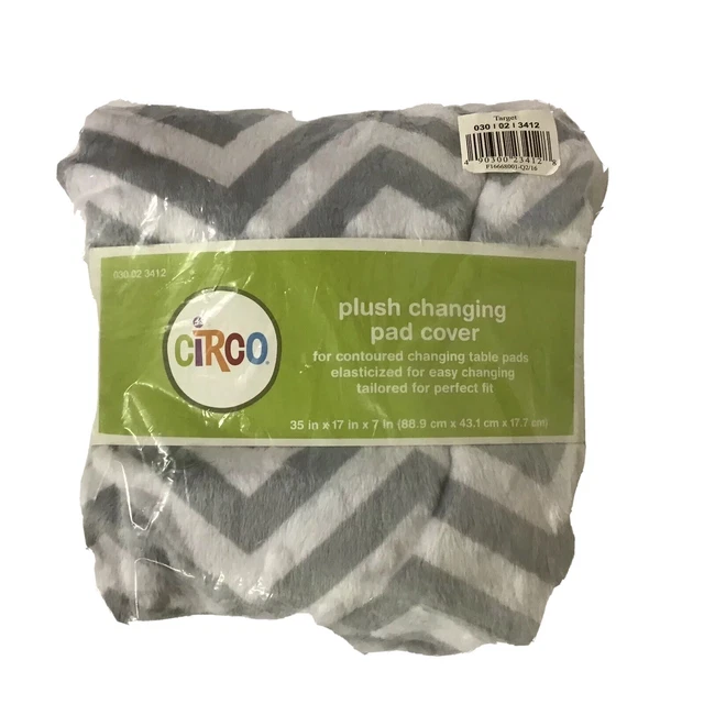 Circo Plush Gray White Chevron Contoured Changing Pad Cover Elasticized Tailored