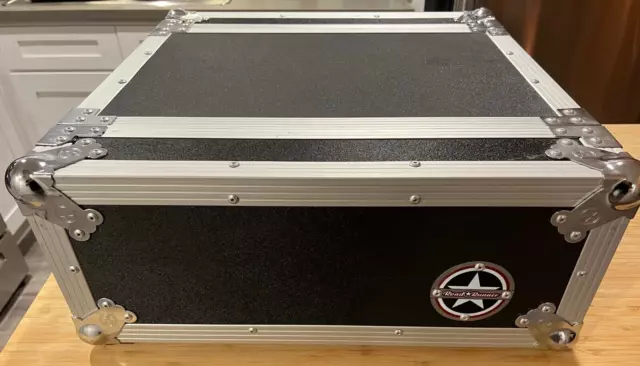 Road Runner 4RRUED Deluxe Effects Rack Case - 4U