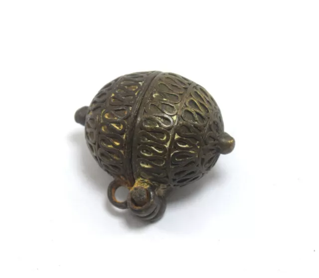 Vintage Ethnic Decorative Brass Betel Lime Chuna-Dani Nice Unique Box i22-61