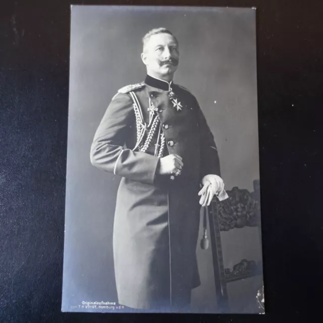 CPA Photo Card of / The Kaiser Standing IN Outfits Cérémonie Militraire