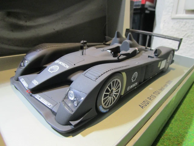 AUDI R10 TDI TEST CAR 2006 noir mat 1/18 SPARK 18S009 voiture miniature collecti