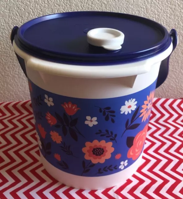 TUPPERWARE NEW JUMBO BUCKET CANISTER 14 L-IN PURPLE WITH HANDLE COLOR !!!!