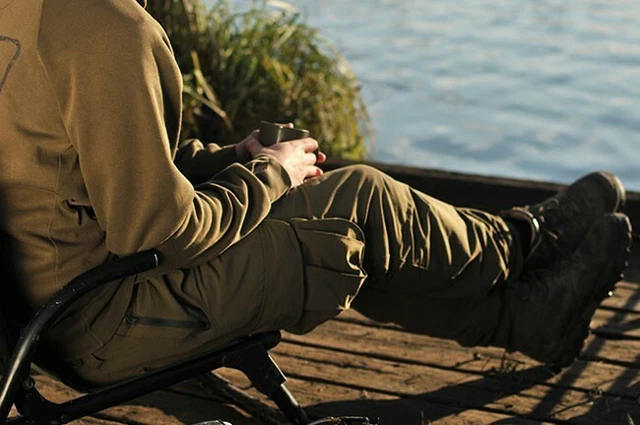 Korda Kore Polar Kombats Cargohose dunkeloliv *ALLE GRÖSSEN* NEU Karpfenangeln 7