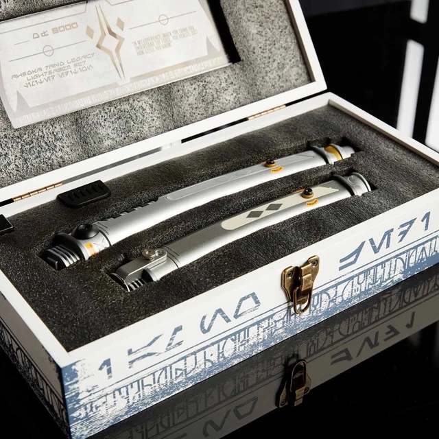 DISNEY STORE AHSOKA TANO Limited Edition Legacy Lightsaber Hilt Set Star Wars 🔥 £499.00