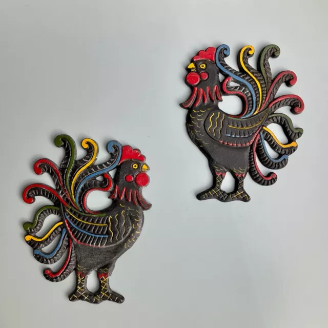 VTG Pair Set 2 Wilton Cast Iron Metal Rooster Wall Art Hanging Plaque Decor Farm