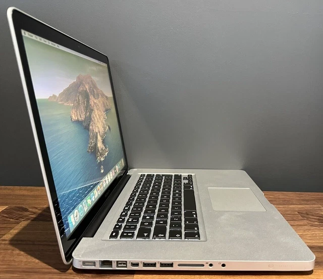 Apple MacBook Pro 2012 15,4" A1286 - Intel Core i7 2,3 GHz - 240 GB di unità di memoria - 8 GB RAM 5
