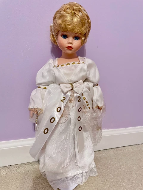 Heritage Signature Collection 2000 Porcelain Angel Doll Grace #12244 New In Box