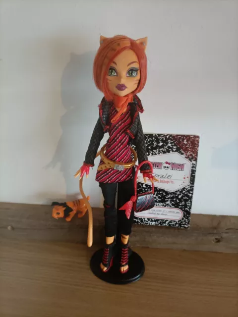 Monster High Toralei Stripe First Wave Doll With Pet Bag Diary & Stand 🧡