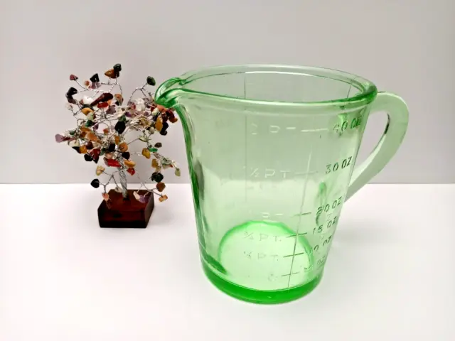 Vintage Depression Green Glass 2 Pint Measuring Jug - 1930s Glassware Cup Oz