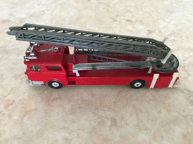 Camion de pompiers en tôle Gama - Collection