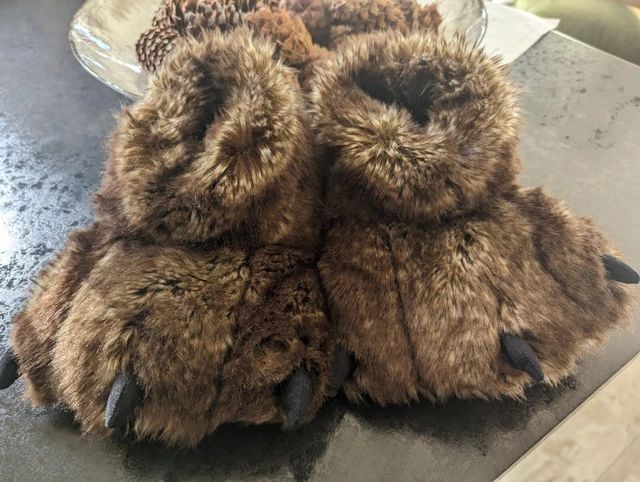 A GORGEOUS PAIR Of M S Spencer Bear Slippers Brand New 11.99
