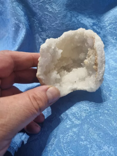 Quarz Geode Marokko 6x7x7cm,260Gramm