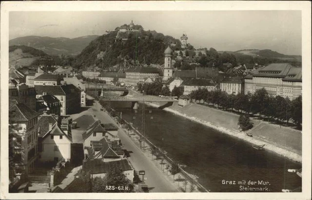 11316685 Graz_Steiermark Teilansicht mit der Mur Schlossberg Graz_Steiermark