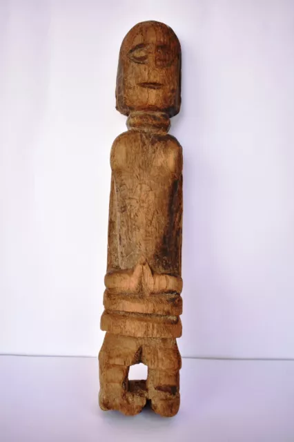 Ancien En Bois Primitive Poupée Putali Fabriqué À La Main Folk Statue D'art