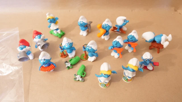 MIRACULOUS - CHARACTERS OF CHOICE (VU436 - VU443) KINDER SURPRISE ITALY 2022