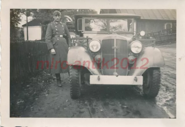 Foto, Funker der Lw., Breslau, fahrt rtg. Tr.Üb.Pl. Neuhammer....2, 5026-556