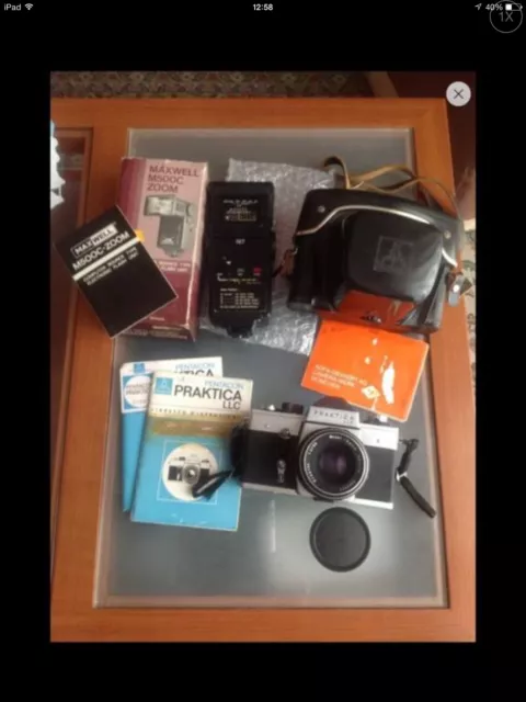 Macchina fotografica PENTACON Praktica con flash MAXWELL M500c ZOOM e manuali